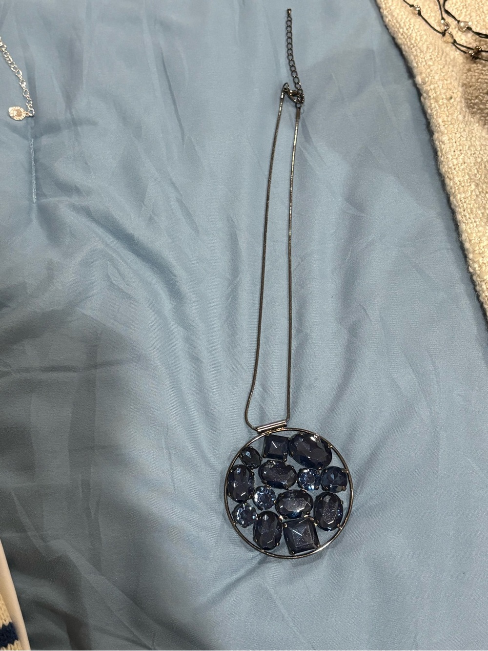 Elegant Navy Blue Crystal Pendant Necklace - Women Jewelry